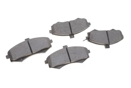 Передние тормозные колодки bosch 0986424810