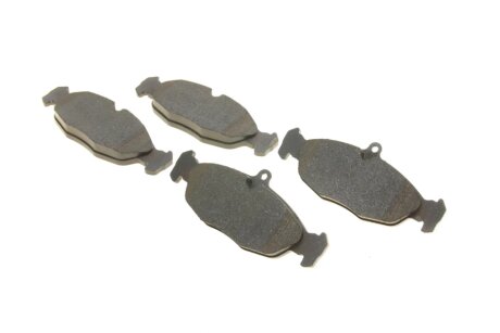 Передние тормозные колодки bosch 0986460938