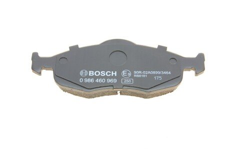 Передние тормозные колодки bosch 0986460969