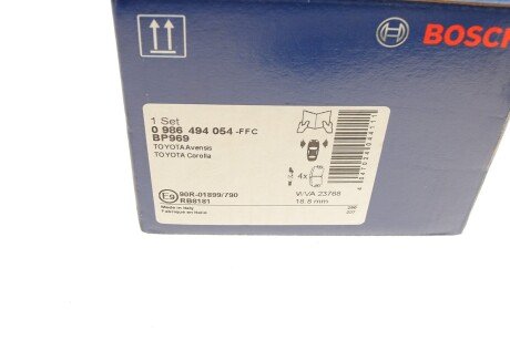 Передні тормозні (гальмівні) колодки bosch 0986494054