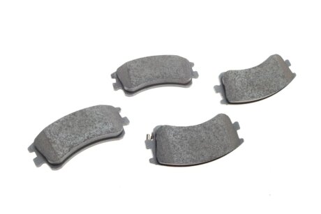 Передние тормозные колодки bosch 0986494079