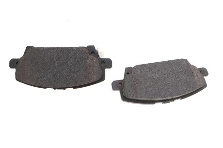 Передние тормозные колодки bosch 0986494136