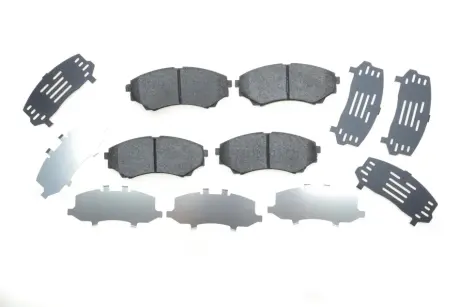 Передние тормозные колодки bosch 0986494323