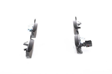 Передние тормозные колодки bosch 0986494525