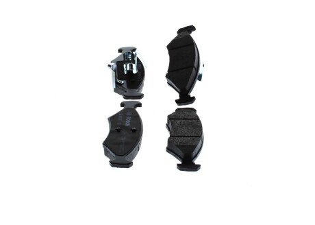 Передние тормозные колодки bosch 0986494547