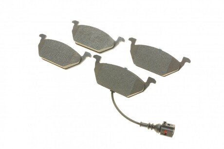 Передні тормозні (гальмівні) колодки bosch 0986495213