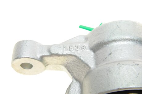 Передний тормозной суппорт bosch 0986134573