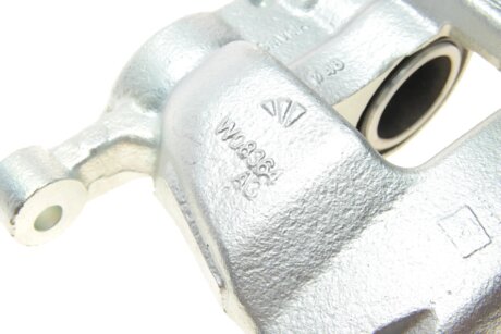 Передний тормозной суппорт bosch 0986134573