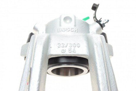 Передний тормозной суппорт bosch 0 986 135 574