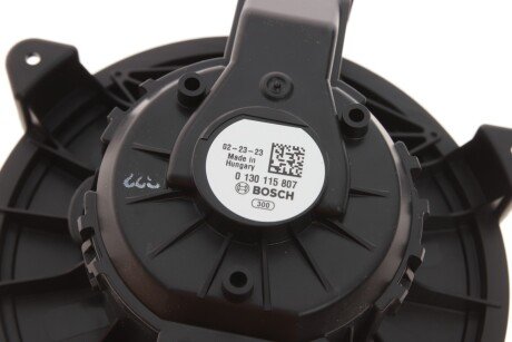 ПОВІТРОДУВКА bosch 0130115807