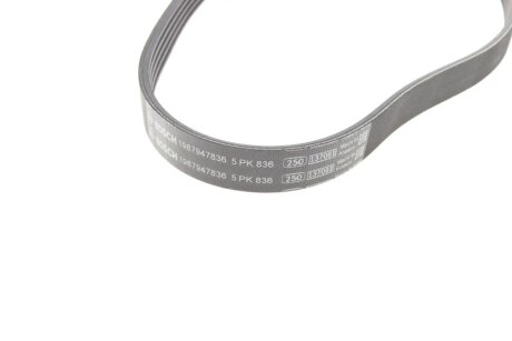 Привідний ремінь генератора bosch 1987947836