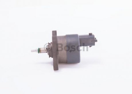 Редукційний клапан паливної рейки Hyundai Santa-Fe 2.0 CRDI 01-06 bosch 0281002718