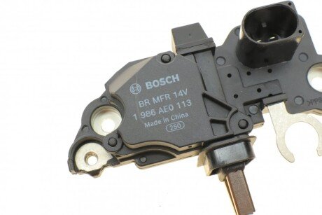 Реле-регулятор напруги генератора bosch 1986AE0113