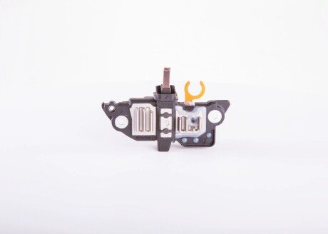 Реле-регулятор напруги генератора bosch F00MA45234