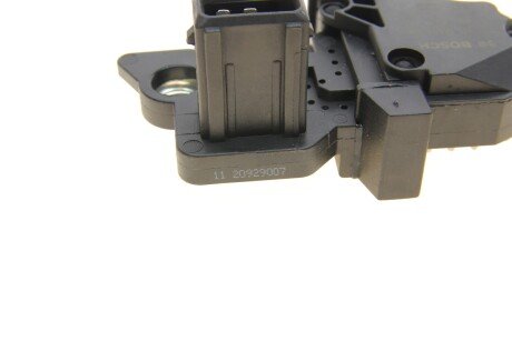 Реле-регулятор напруги генератора bosch 1986AE0094