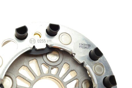 Реле-регулятор напруги генератора bosch 1986AE0255