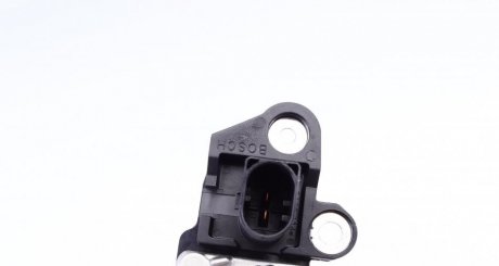 Реле-регулятор напруги генератора bosch F00M346136