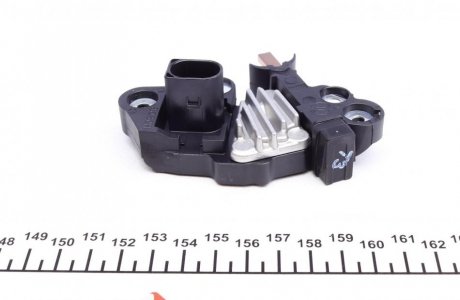 Реле-регулятор напруги генератора bosch F00M346136