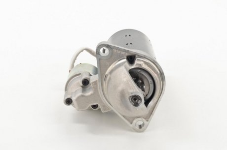 Стартер bosch 0001109035