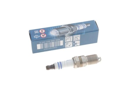 Свеча зажигания bosch 0242229655 на Мерседес G-Class w463