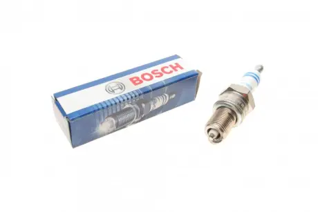 Свеча зажигания WR8DCE 0.8 NICKEL (VOLGA, DAEWOO LANOS) (пр-во BOSCH) Bosch 0242229656