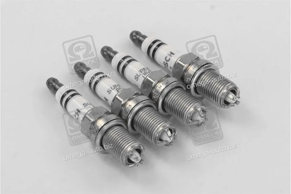 Свечи зажигания PLATIN PLUS (4-х конт.) 1,6mm BMW; ROVER Bosch 0242235981 (фото 1)