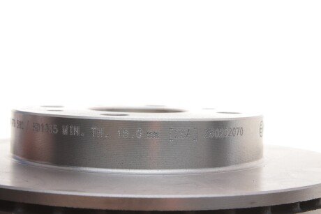 Вентилируемый тормозной диск bosch 0986479592