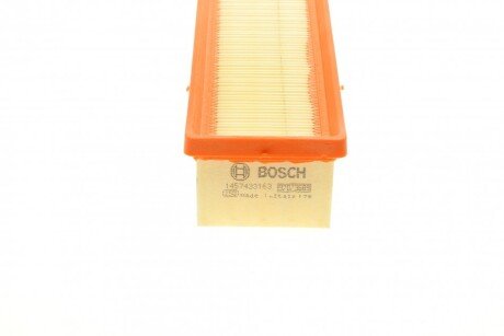 Воздушный фильтр двигателя bosch 1457433163