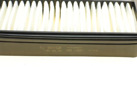 Воздушный фильтр двигателя bosch 1457433784