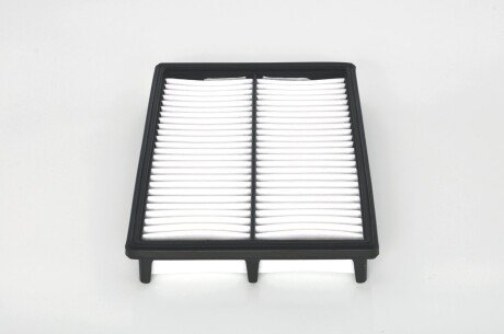 Воздушный фильтр двигателя bosch F026400062