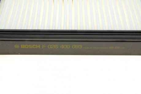 Воздушный фильтр двигателя bosch F026400093
