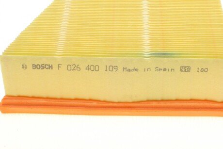Воздушный фильтр двигателя bosch F026400109