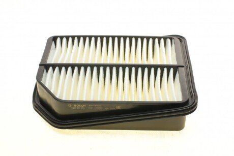 Воздушный фильтр двигателя bosch F026400125