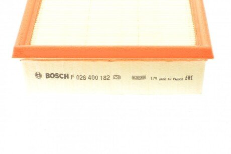 Воздушный фильтр двигателя bosch F026400182