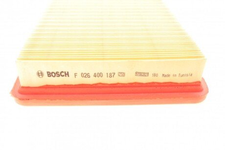 Воздушный фильтр двигателя bosch F026400187