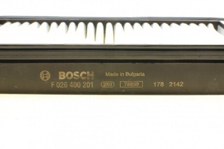 Воздушный фильтр двигателя bosch F026400201