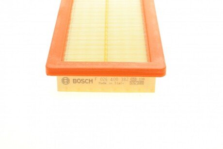 Воздушный фильтр двигателя bosch F026400382