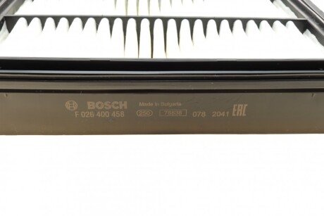 Воздушный фильтр двигателя bosch F026400458