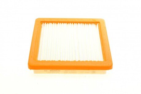 Воздушный фильтр двигателя bosch F026400548