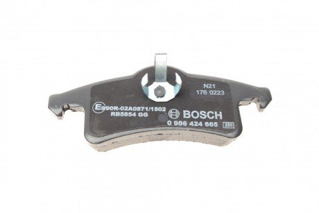 Задние тормозные колодки bosch 0986424665
