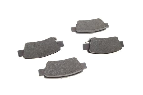 Задние тормозные колодки bosch 0986494329