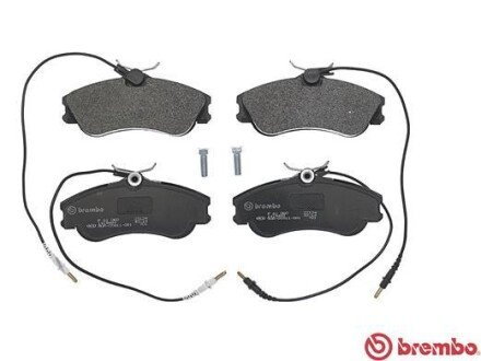 Передні тормозні (гальмівні) колодки brembo P61060