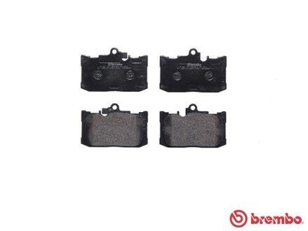 Передні тормозні (гальмівні) колодки brembo P83131