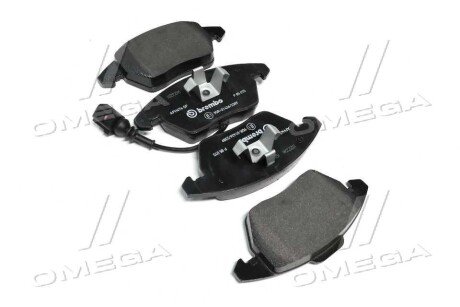 Передні тормозні (гальмівні) колодки brembo P85075 на Шкода Fabia 3