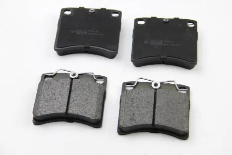 Передние тормозные колодки bremsi BP2554 u043du0430
