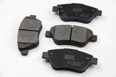 Передние тормозные колодки bremsi BP3294