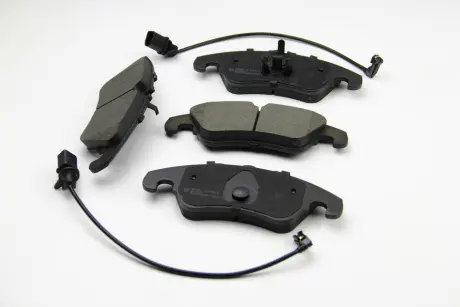Передние тормозные колодки bremsi BP3347
