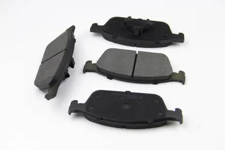 Передние тормозные колодки bremsi BP3546