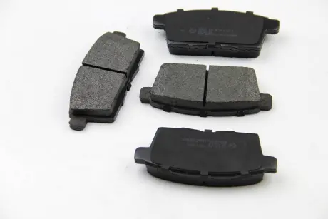 Задние тормозные колодки bremsi BP3333 u043du0430