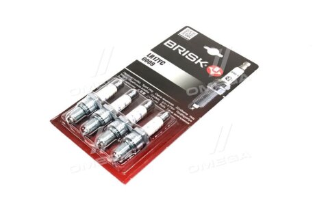 Свiча запалювання Silver ГАЗ, УАЗ, DAEWOO, VW, Opel, Honda (зазор 0,7) з резистором brisk LR17YC